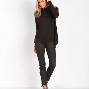 We the Free Cowl Neck Kristina Thermal Top size XS